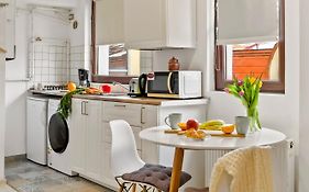 One Love Central Apartment